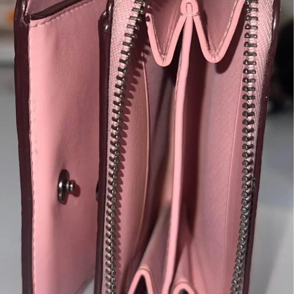 Coach Mini Wallet - Picture 3 of 4